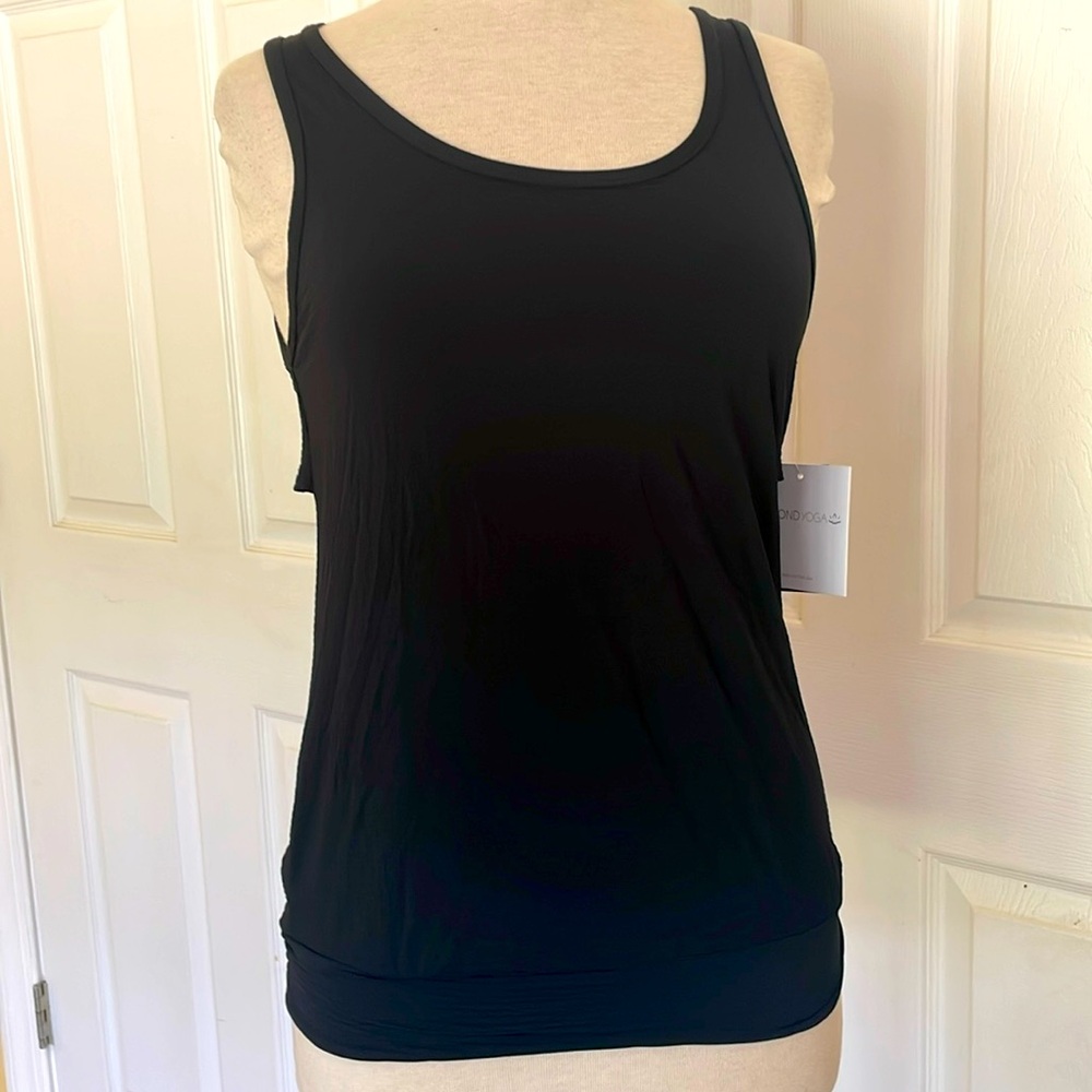 Beyond Yoga NWT Black Yoga Top - size S